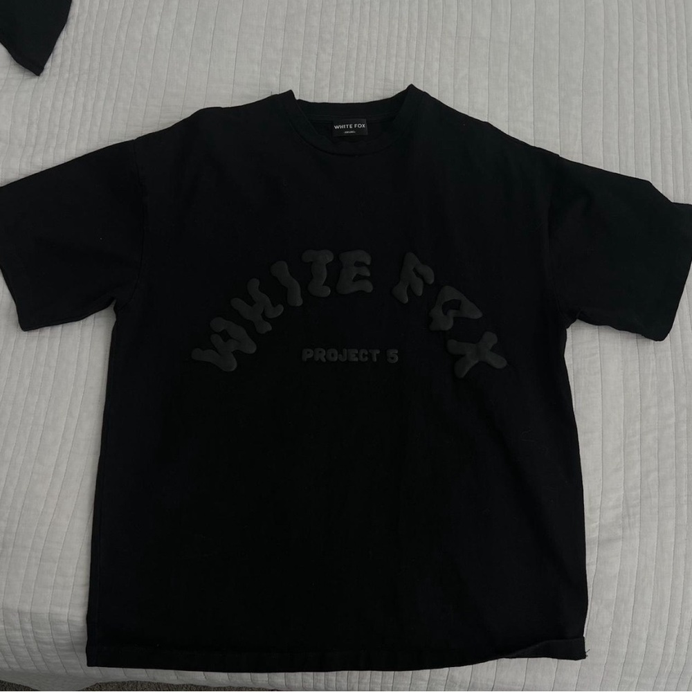 White Fox Boutique Black Short Sleeve Tee